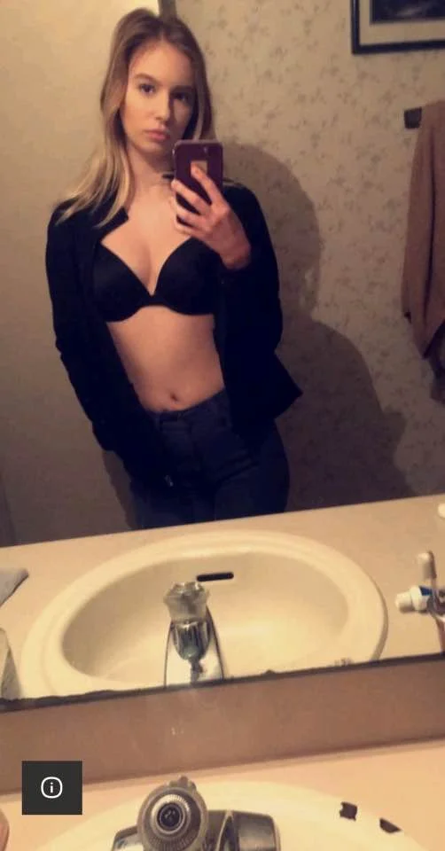 Ashley 18yo blonde gf exposed kik sendgfs22 to add your girl image 15