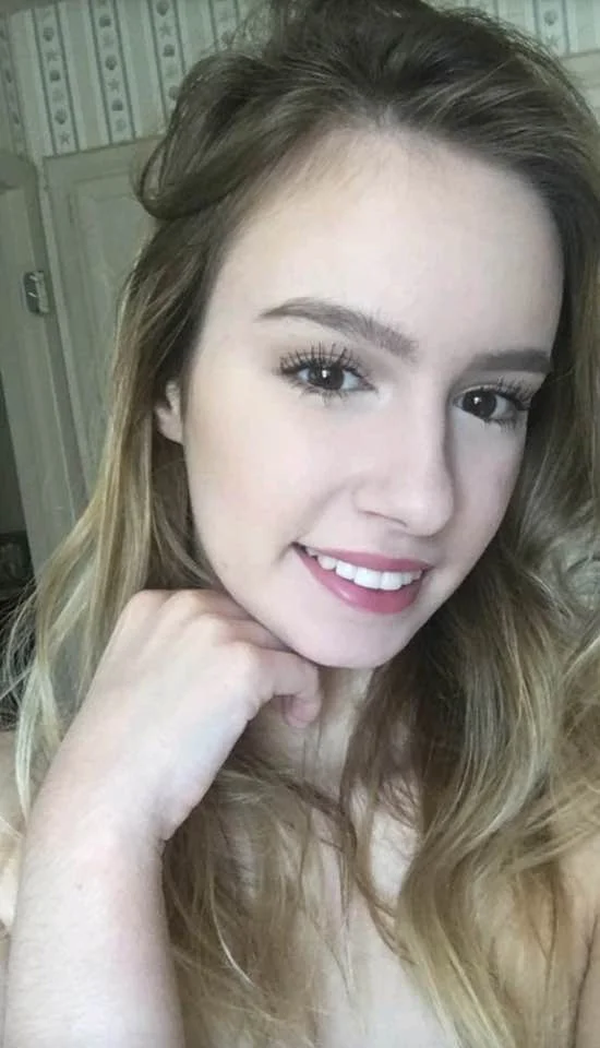 Ashley 18yo blonde gf exposed kik sendgfs22 to add your girl image 4