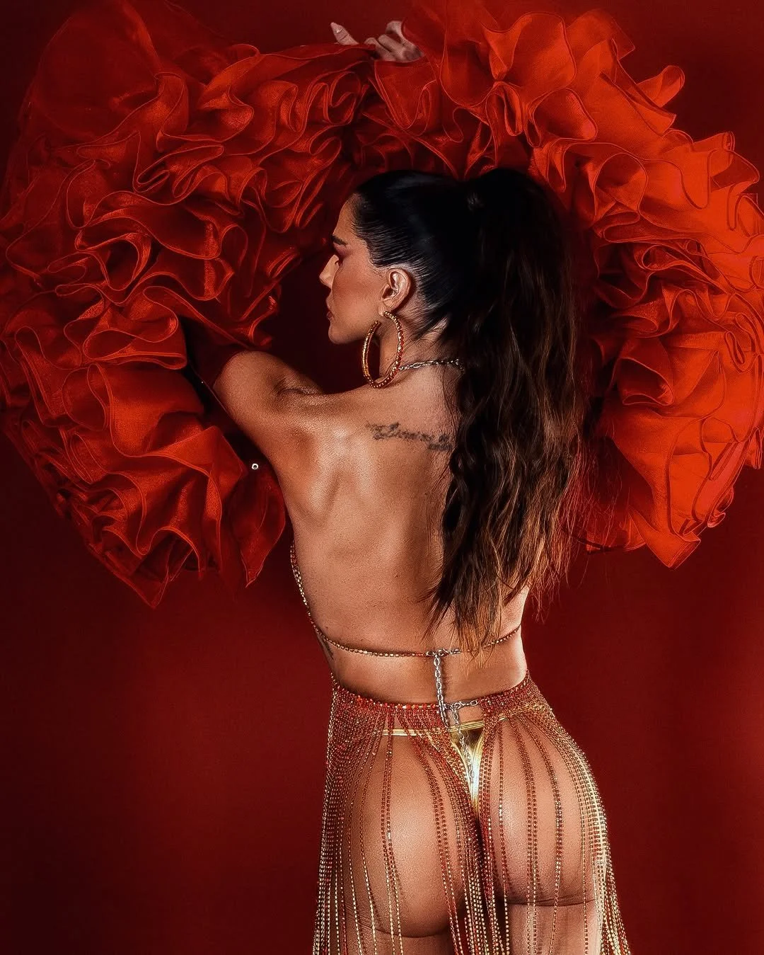 Deborah Secco image 11