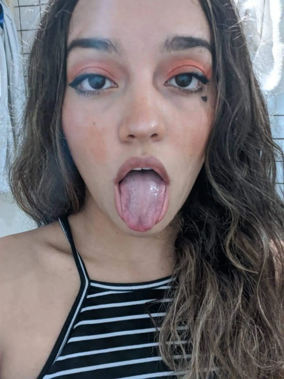 Novinha safada foi vazada mostrando os peitinhos image 4