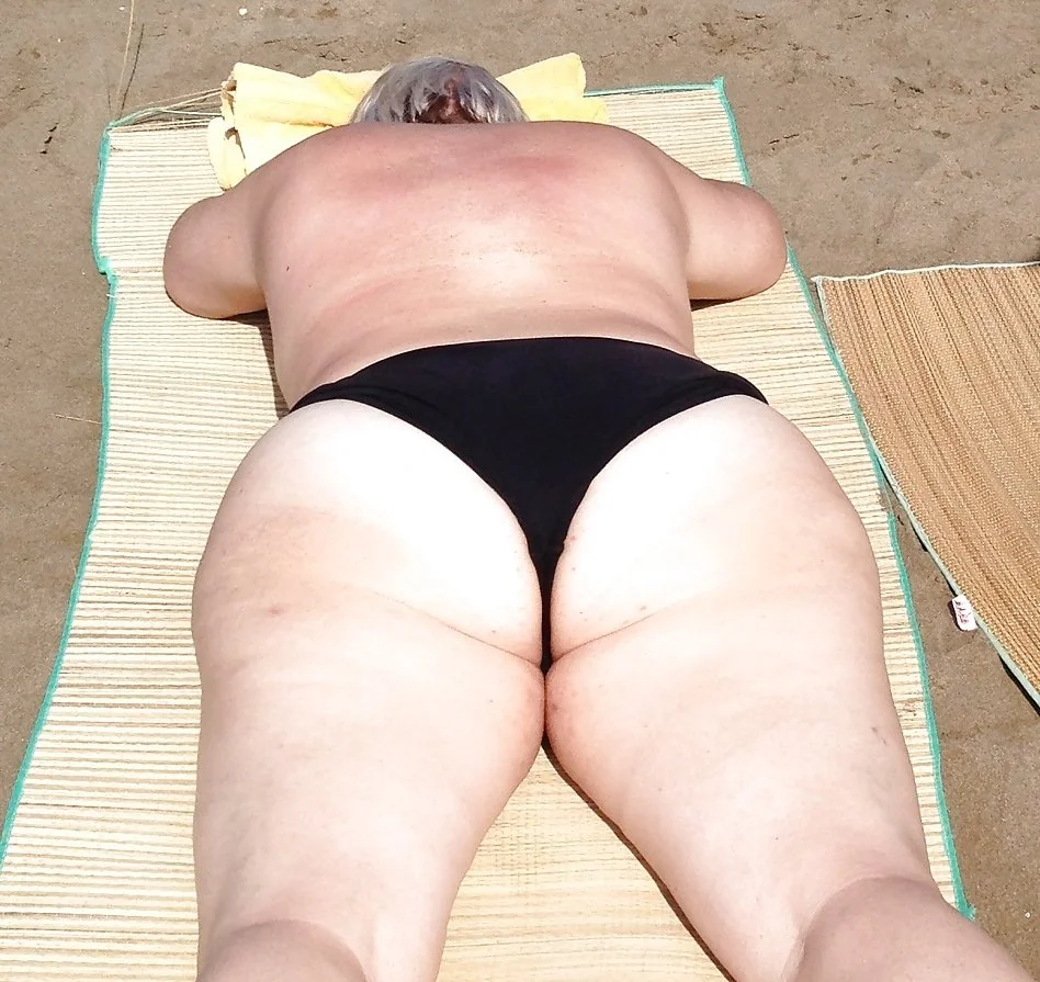 Amateur Wives and Girlfriends Sun Seekers image 18