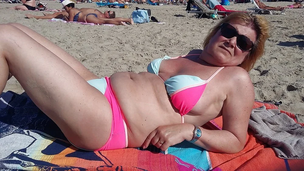 Amateur Wives and Girlfriends Sun Seekers image 19