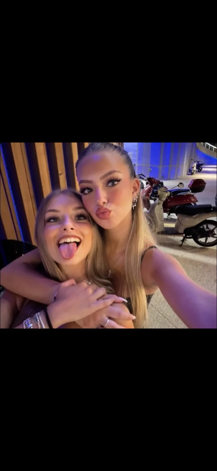 2 italian whore image 2