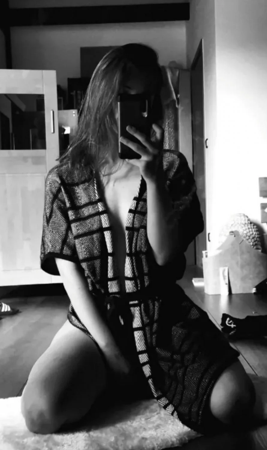 Another cuck wanting to expose his hot gf! Her kik lauraK25w image 5