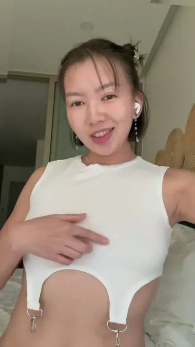 🔞 Sexy natural tits dripping cumming hard naked wet pussy 🍑💦 OF now cover image