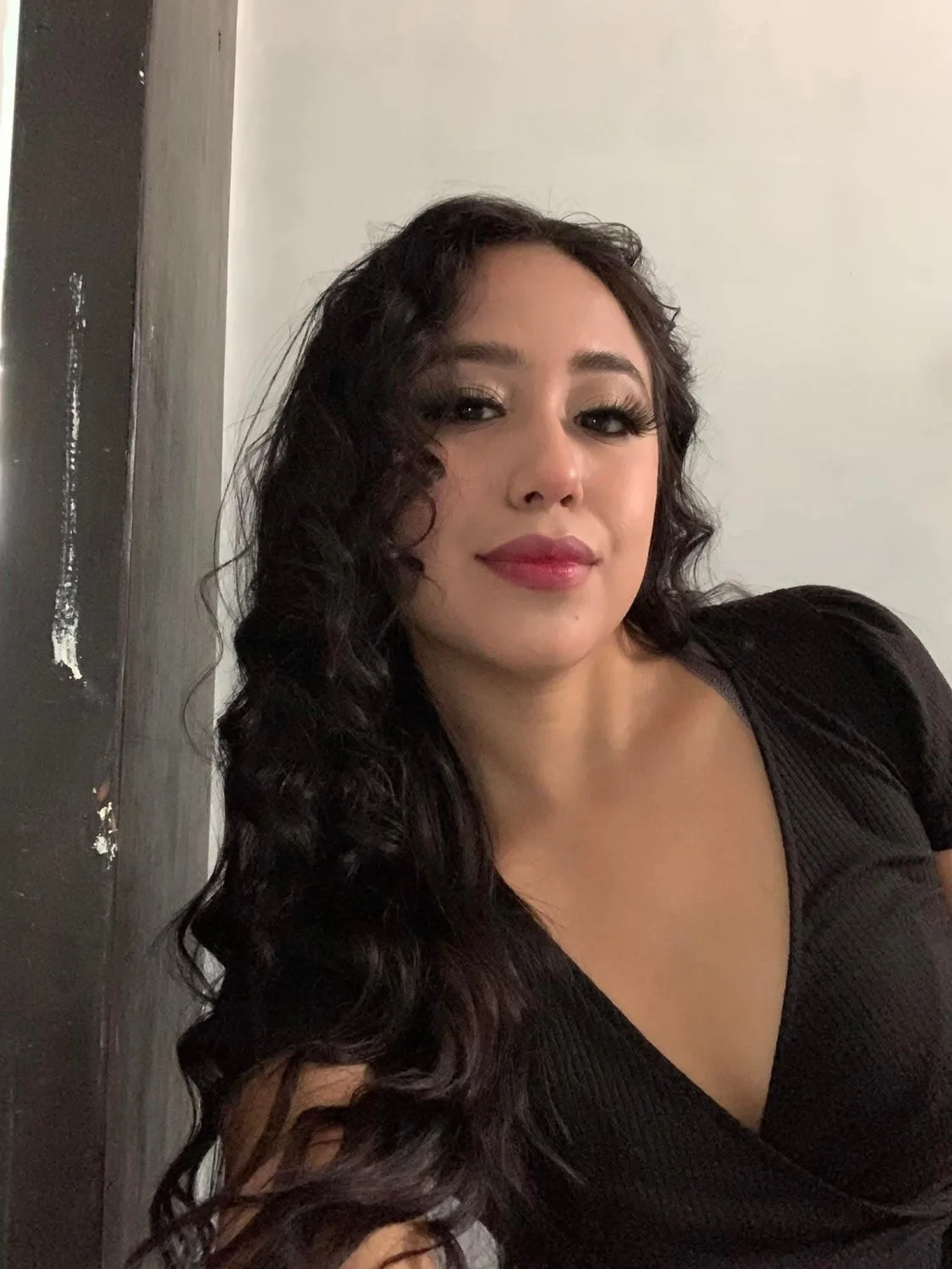 Hermosa chica flakita sexy image 11