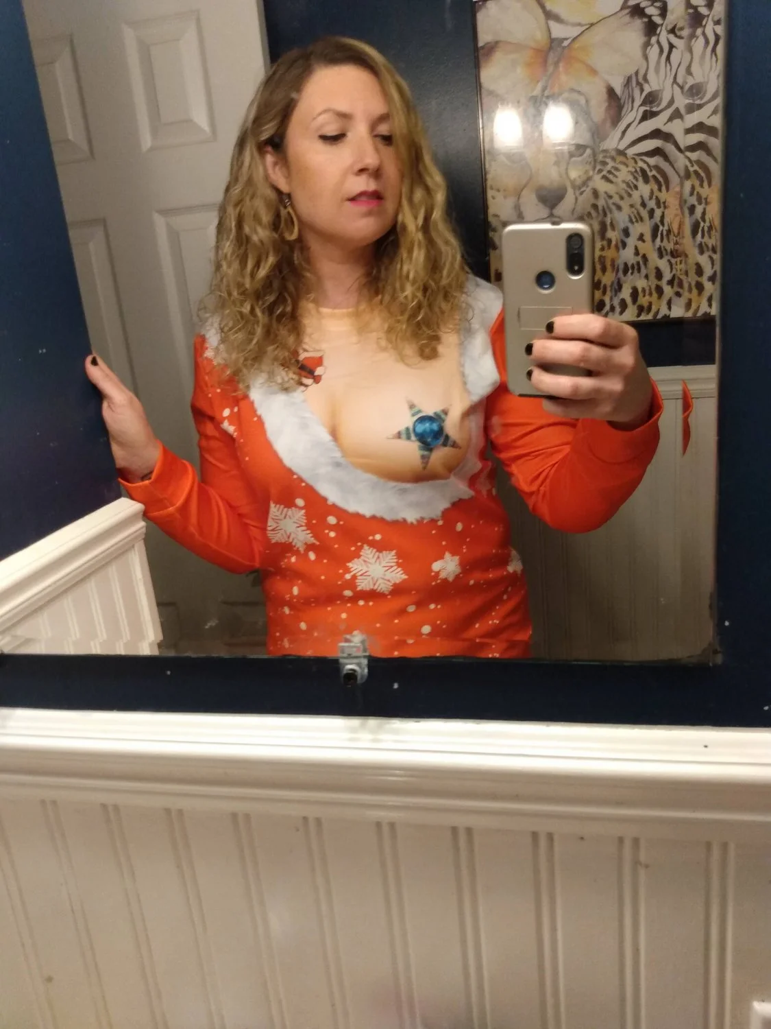 Michigan MILF mom Rachel workout image 2