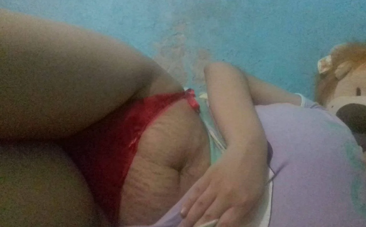 Que tal les parece está putita madre soltera image 10