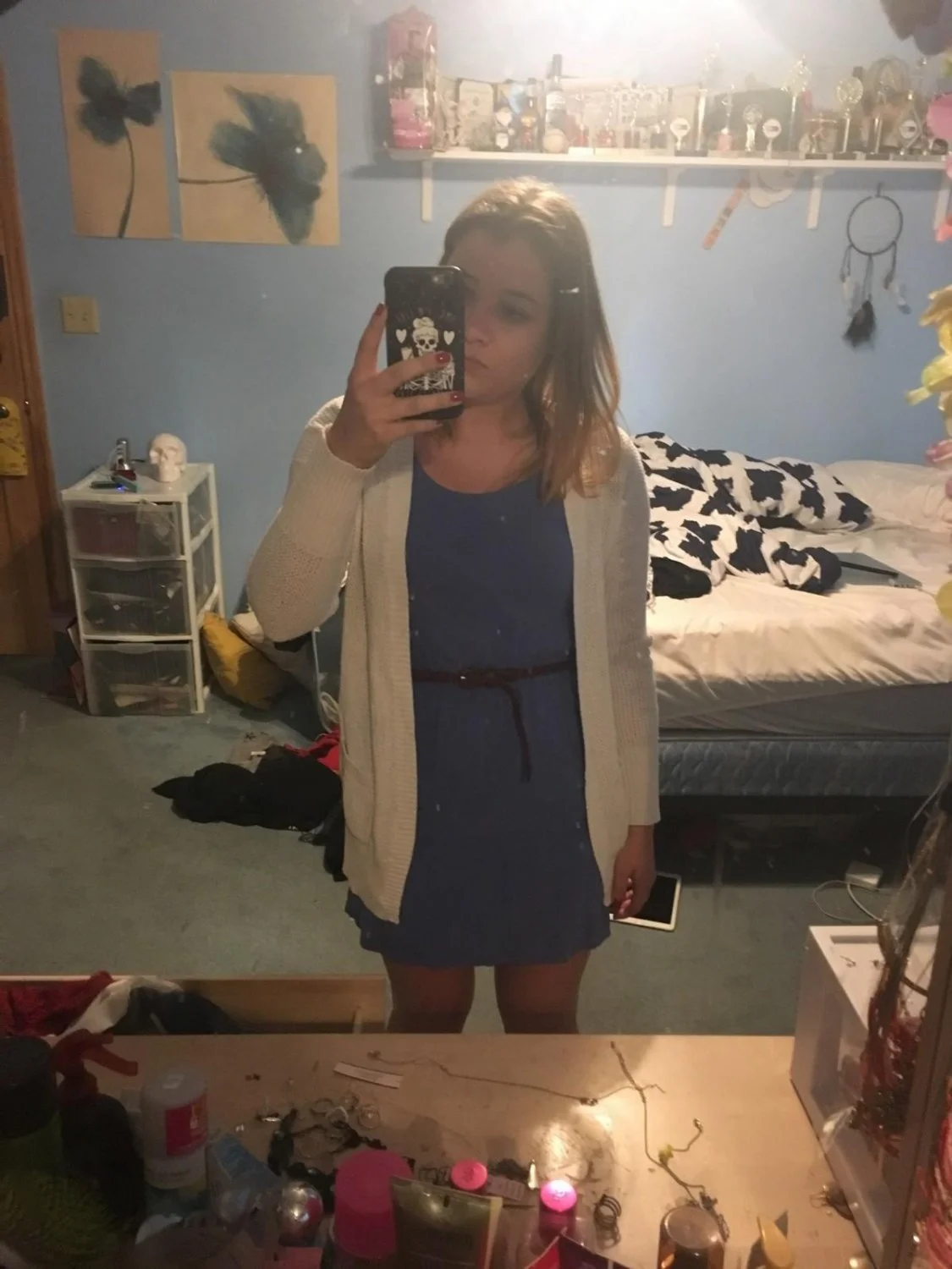 Teen selfies highlighting her perfect perky titties and firm ass🤤🤤🔥🔥 image 4