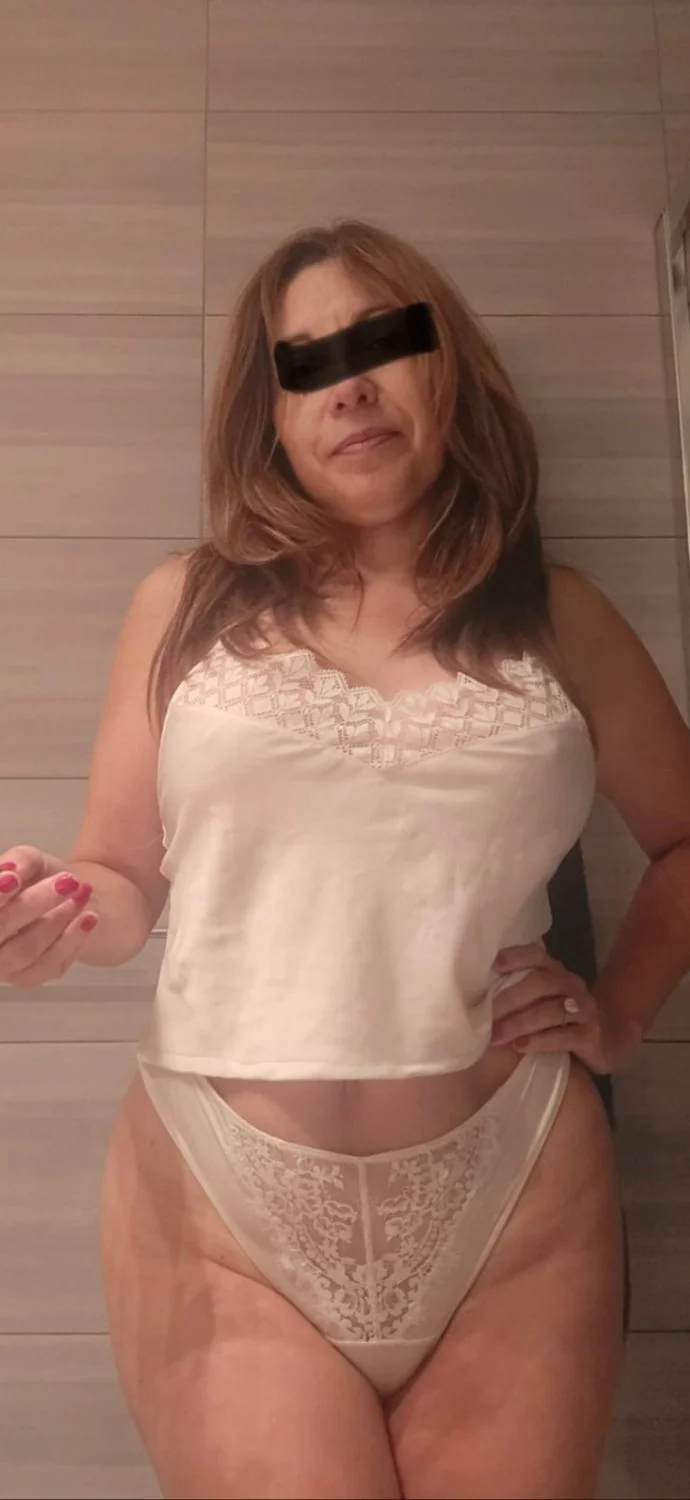 hot mom image 22