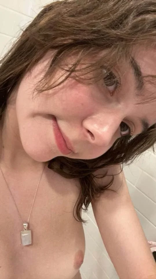 19 year old teen showing off her perky tits. Dm for submissions main image