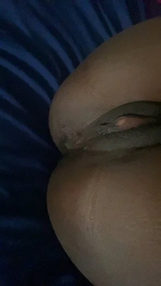 negra sapatão bucetuda greluda vazada por seguidor image 2