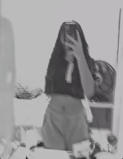 Novinha peituda cover image