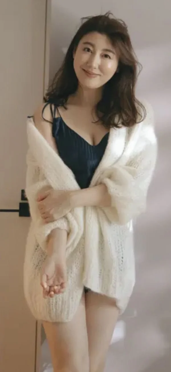 🔚Japanese　顔抜き　安めぐみで抜く　ソフトエロ　一発やりたい image 39
