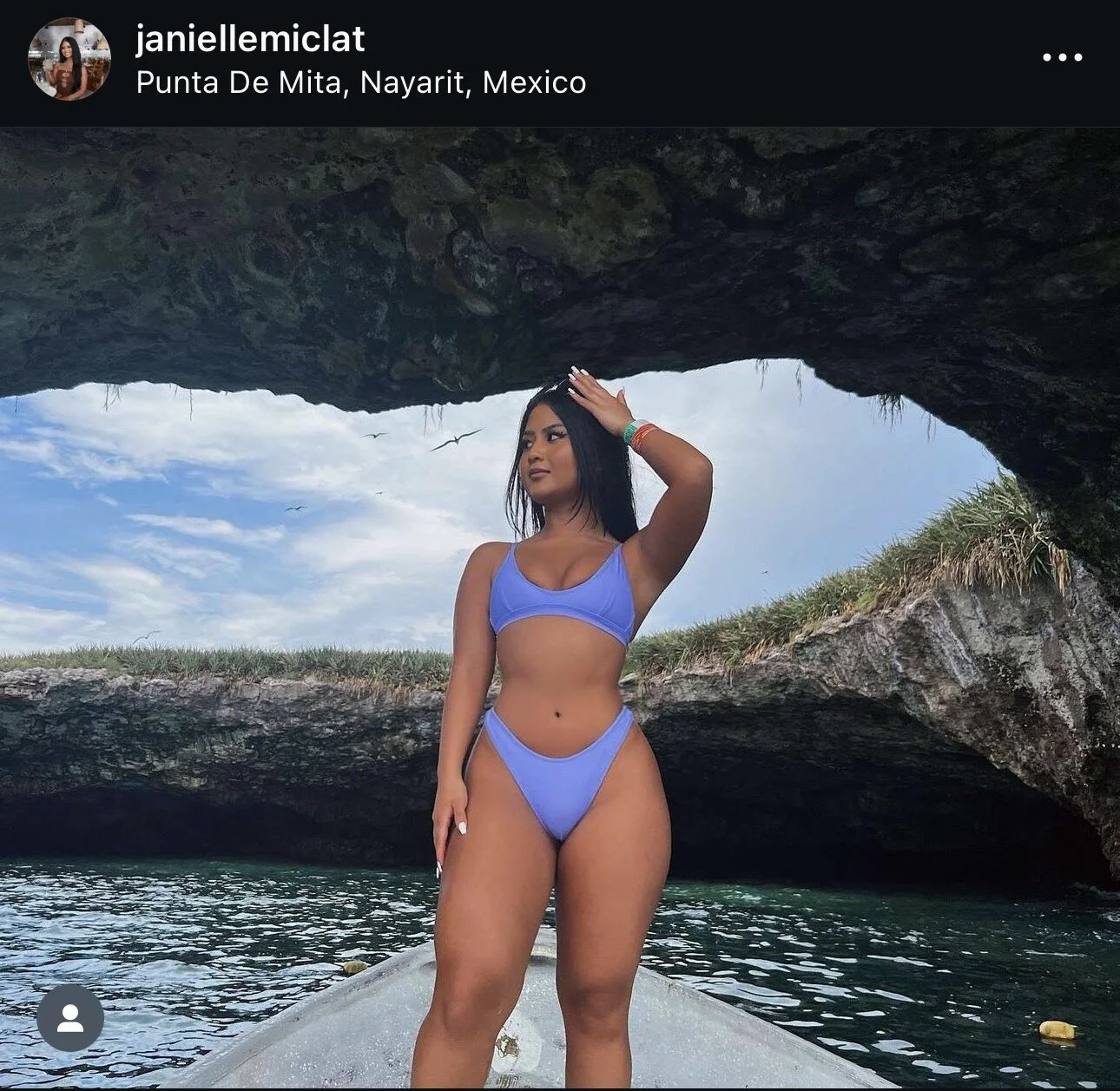 sexy fit thiCC ABG Mia plays with her pussy🔥 image 17