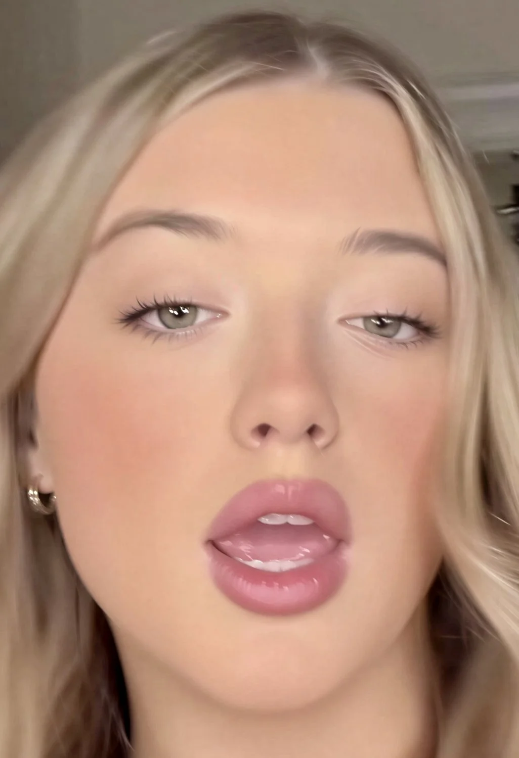 OLIVIA Needs your Cum All Over Her Beautiful Face and Body image 18