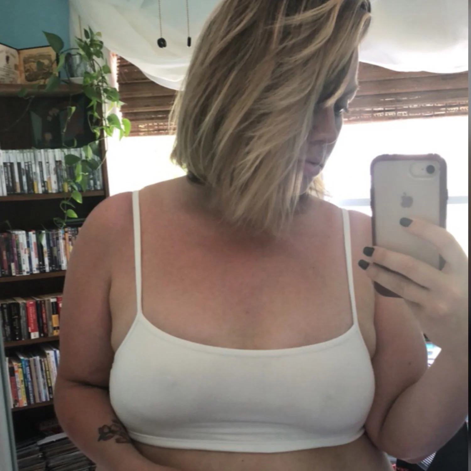 Mallory image 32