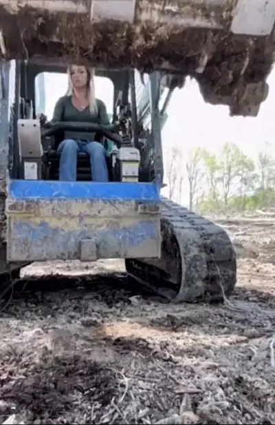 SkyeMarie Squirts In The Farm Equipment cover image