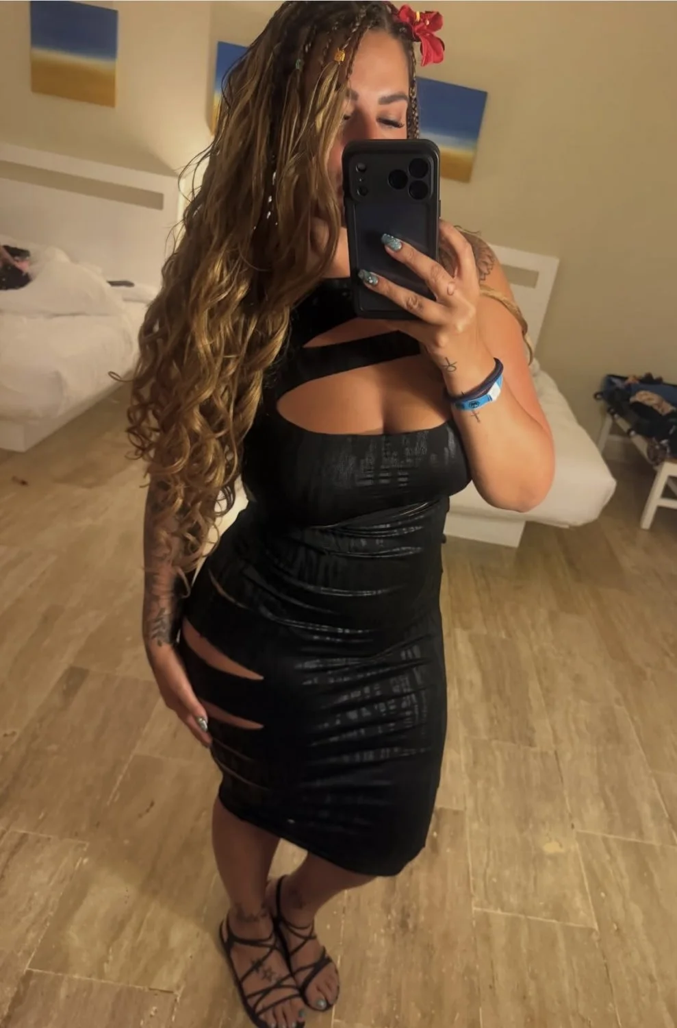 Big ass and tits tatted Brazilian milf image 6