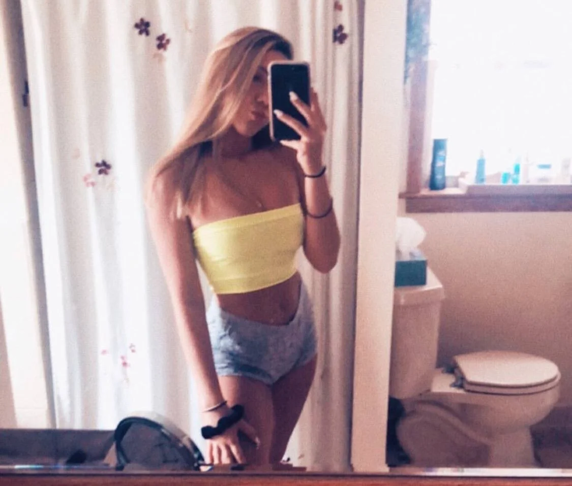 Ex BF wanted STACKED blonde PAWG GF shared image 11
