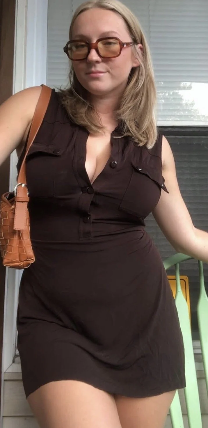 Thick fiance image 15