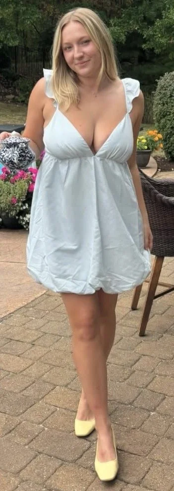 Thick fiance image 7