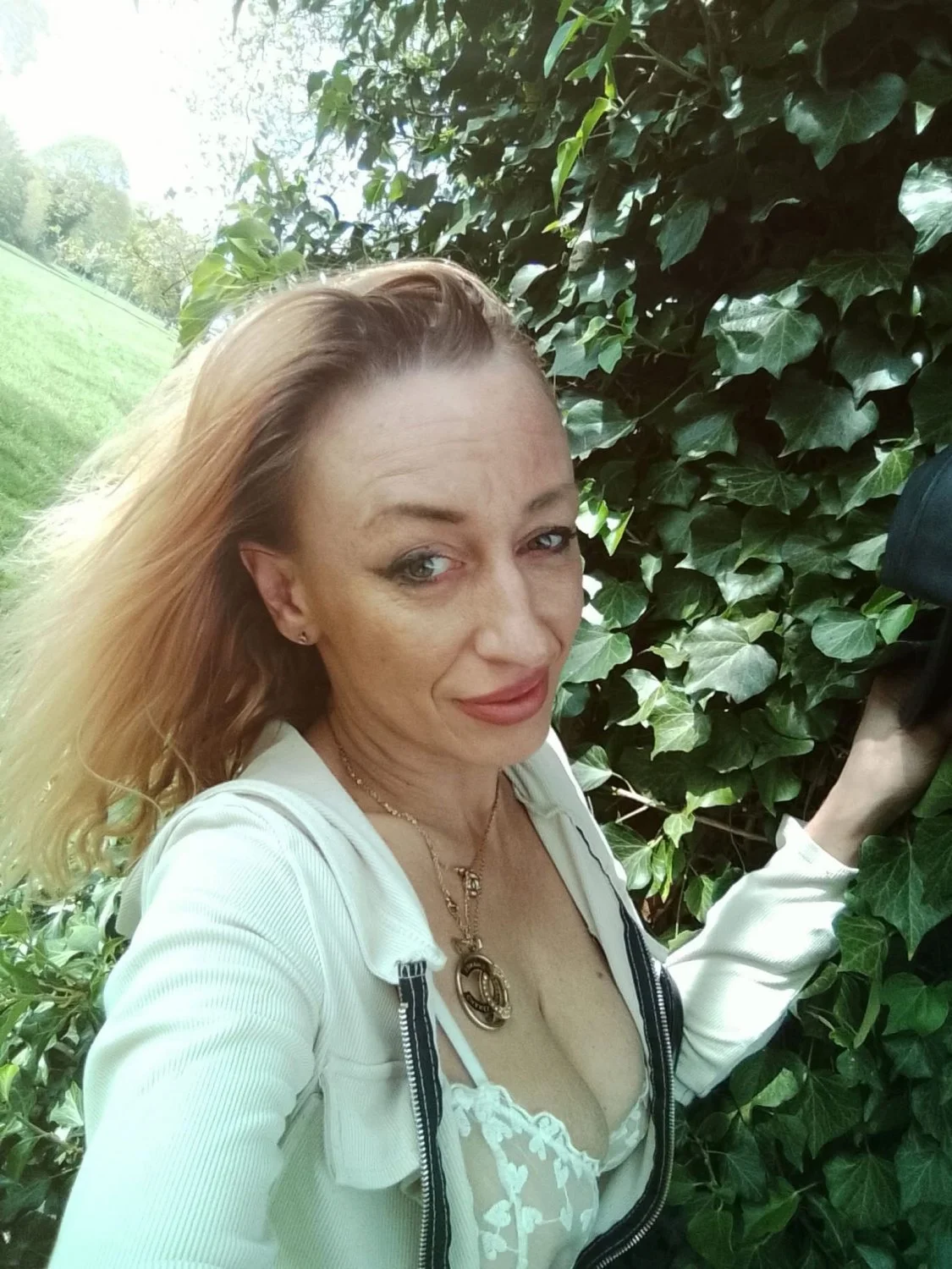 Wife from my teacher post this on her sociale network image 11