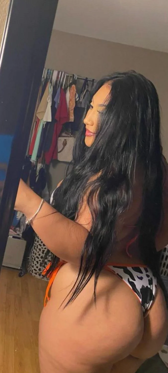 Thick hoes main image