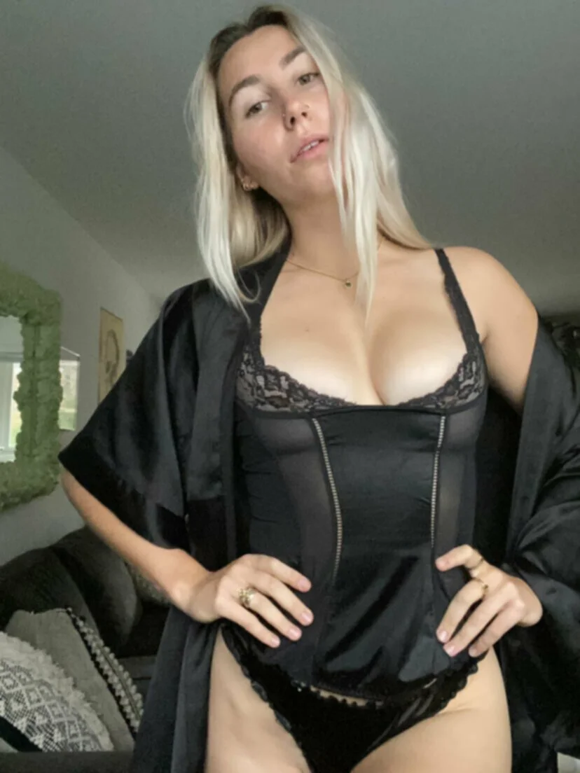 Blondie image 28