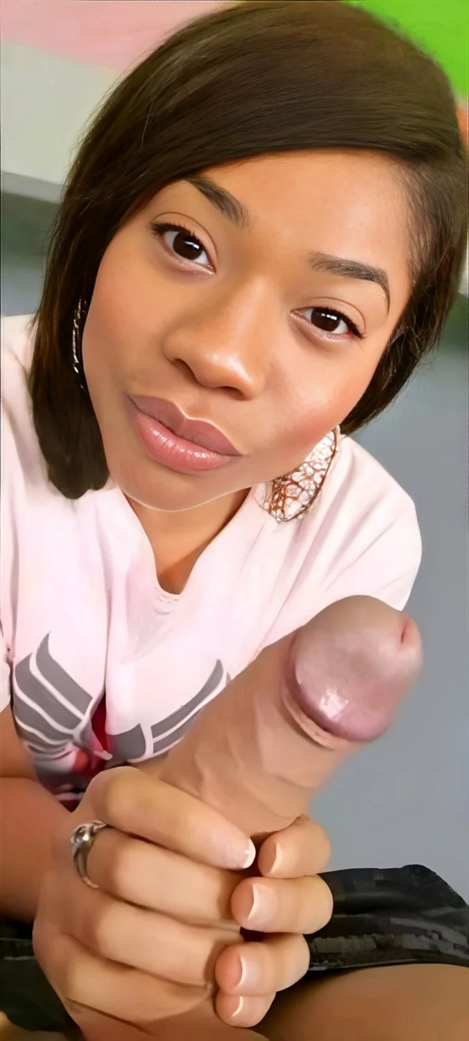 MZ Parker Milf porn pictures image 2