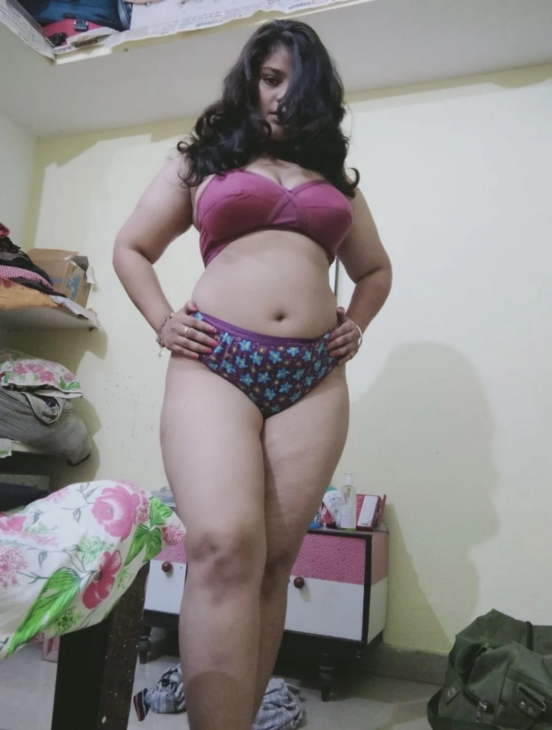 417 - Thick Indian wife leaked image 4