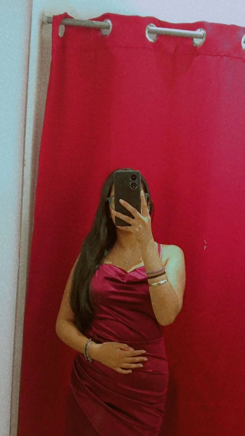 Hot Nri Indian girl snaps 💋 image 7