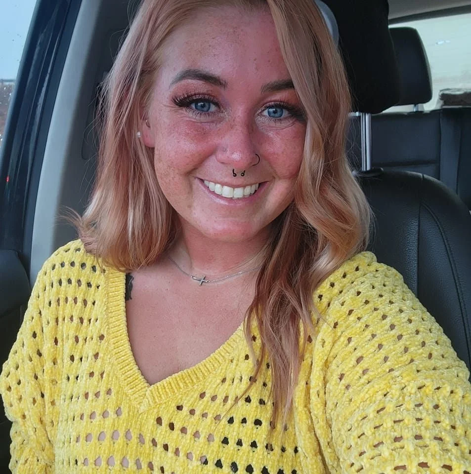 My friend's gorgeous blonde PAWG girlfriend image 3