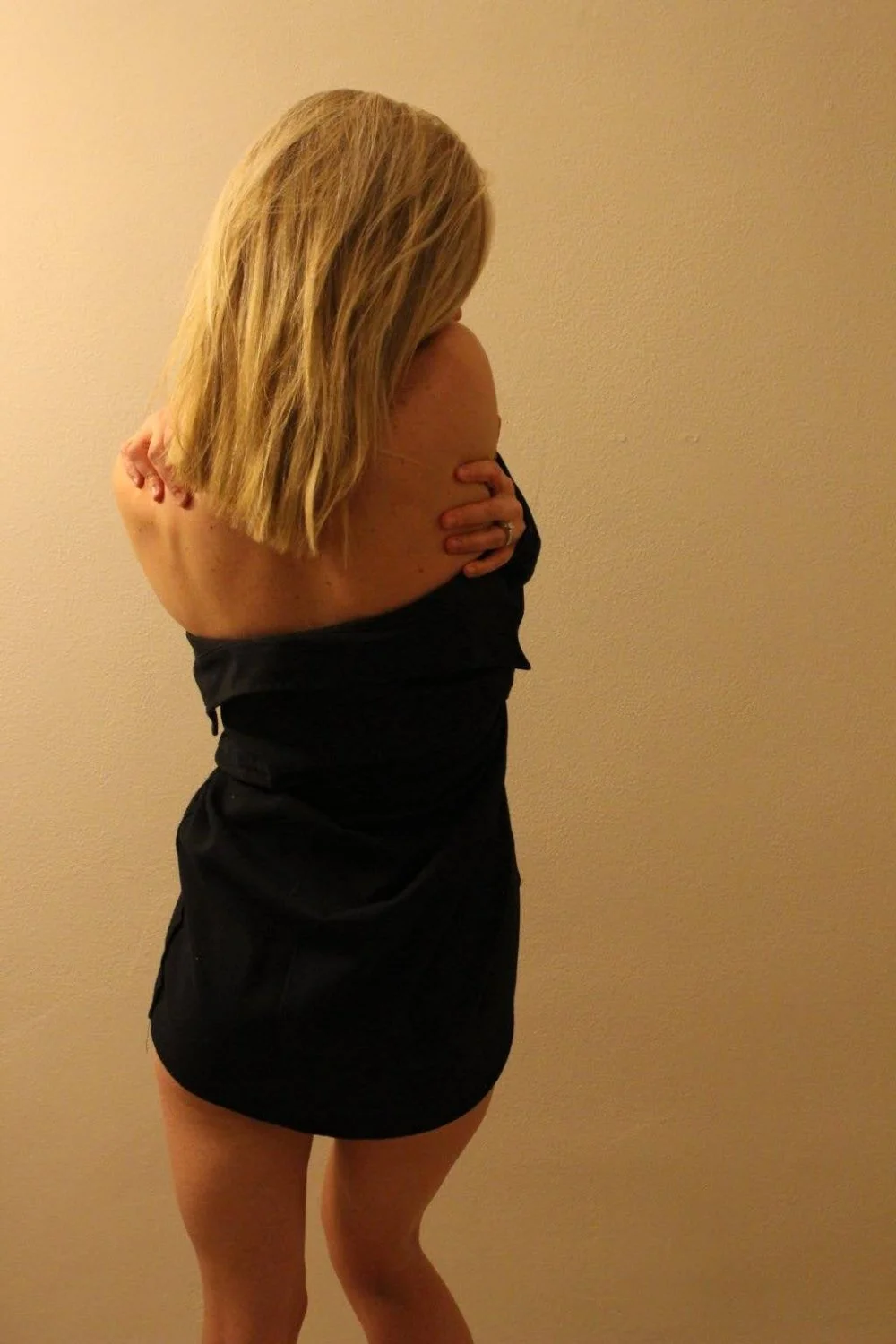 Police Officer's wife Wendy amateur boudoir image 28