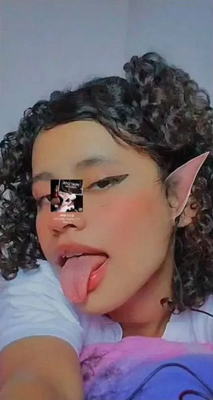 whore image 12