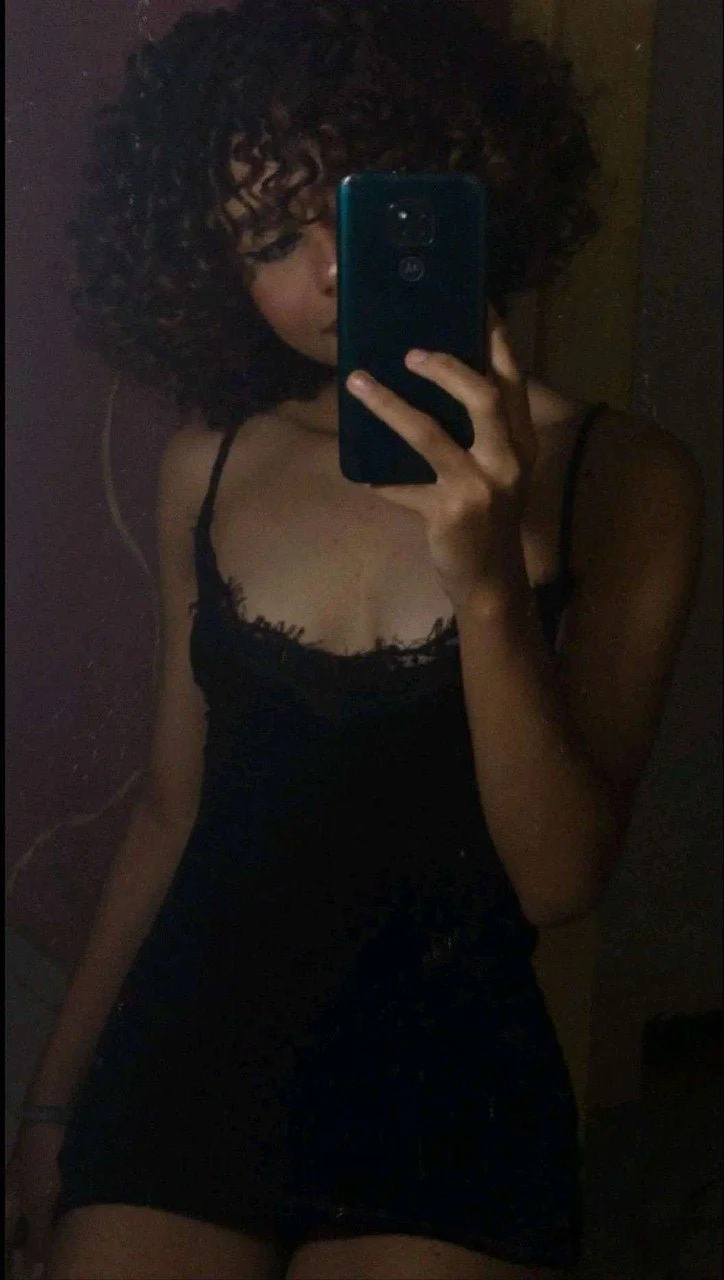 whore image 3