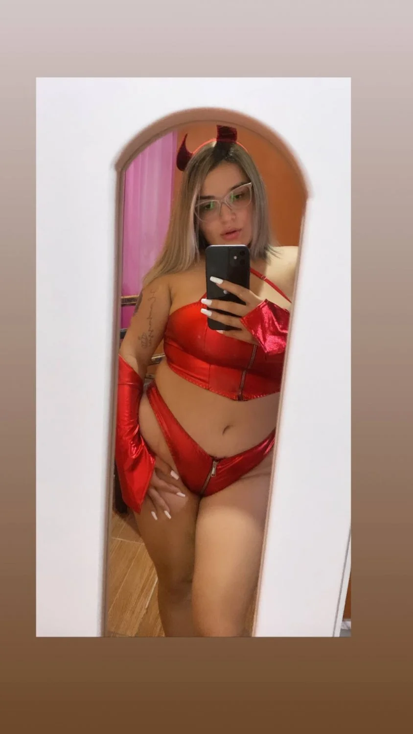 Melany voluptuos #2 image 35