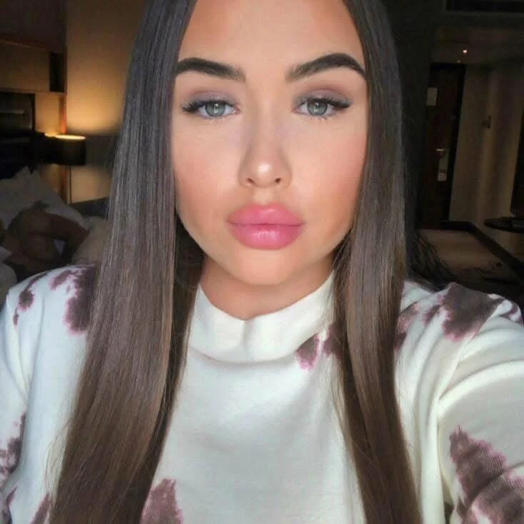 Chubby whore gets exposed image 2
