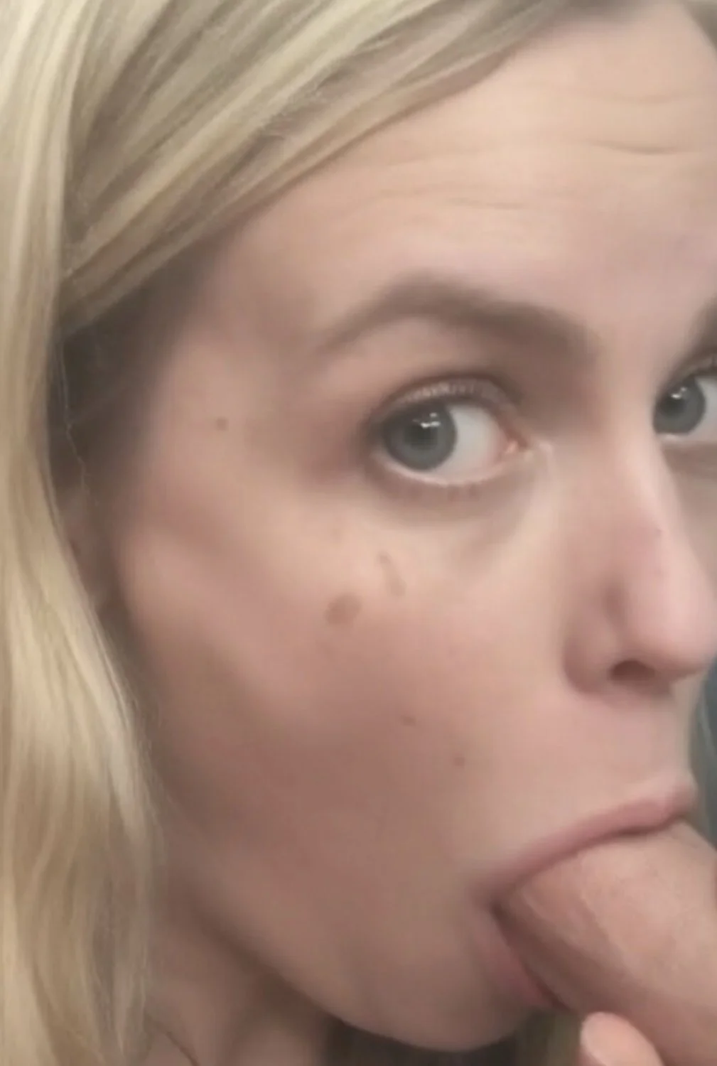 Whore Erin image 14