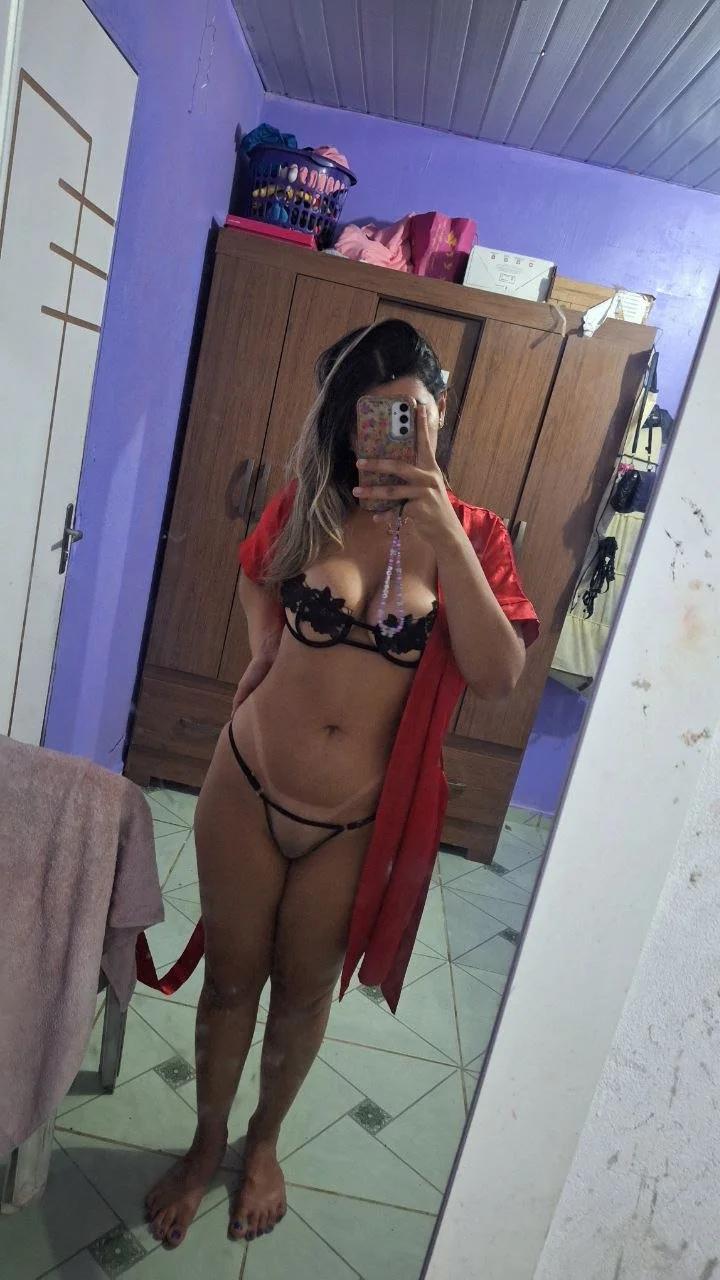 A melhor puta loirinha que vcs vão ver image 2