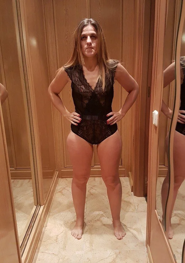 La zorrita de Camila le entrega el culo a todos image 11