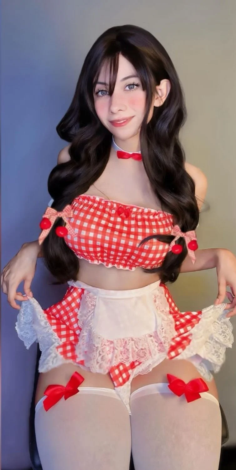 LILY CERON image 10