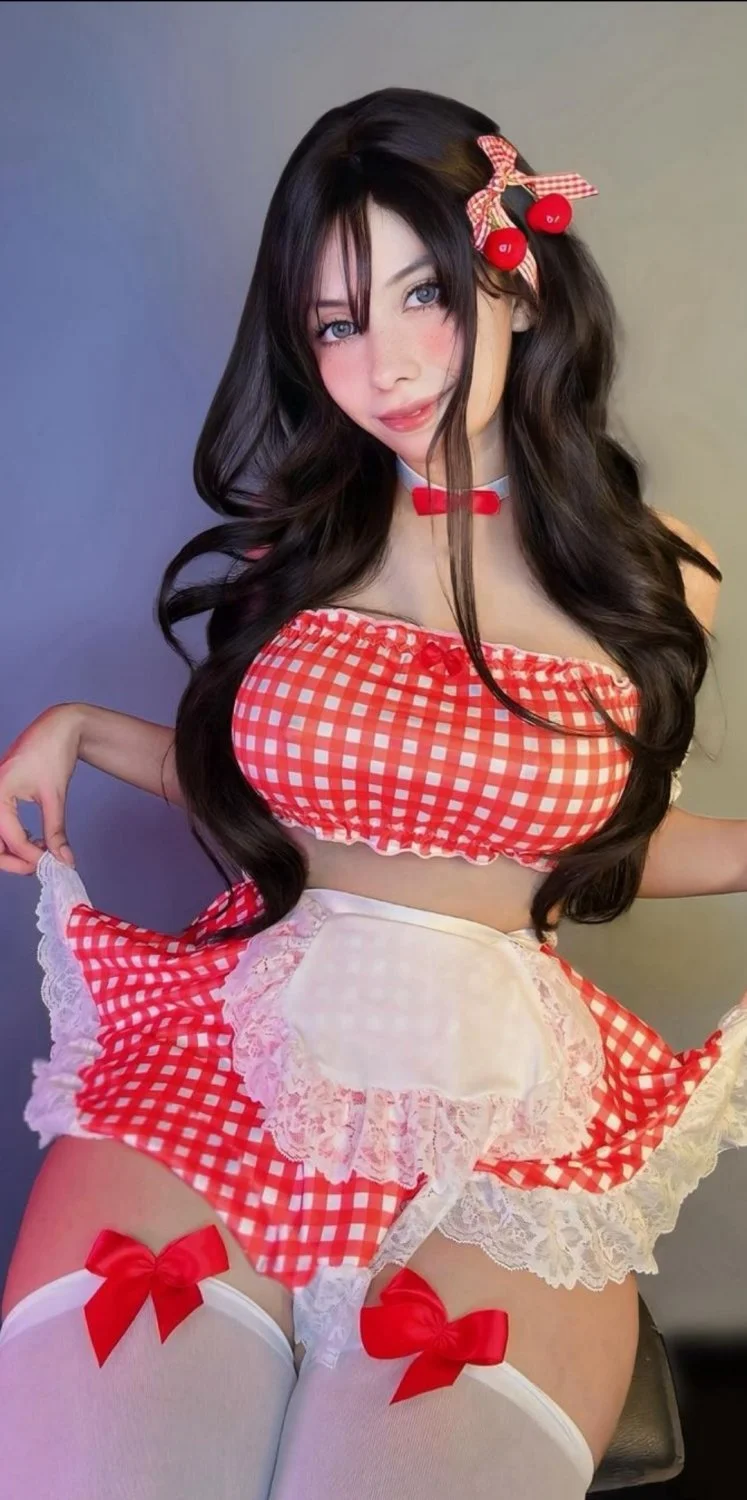 LILY CERON image 11
