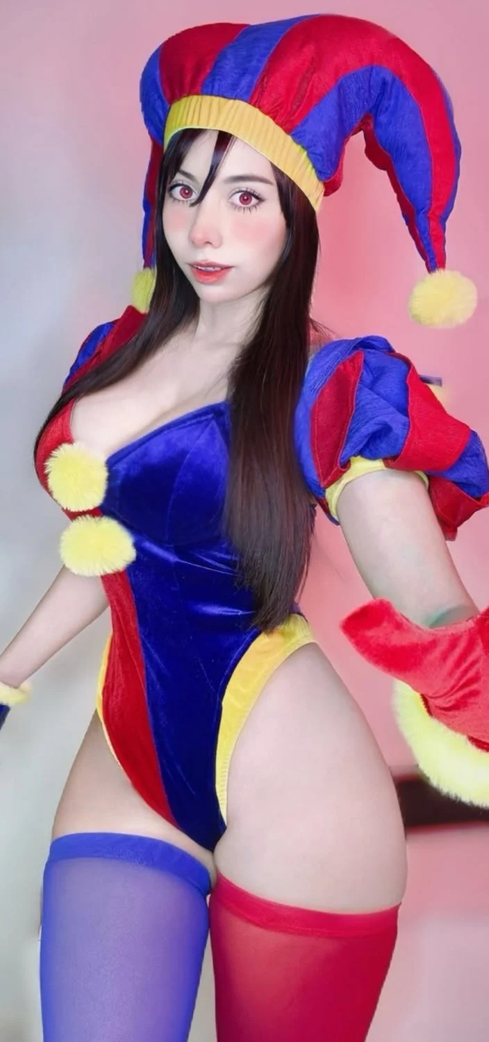 LILY CERON image 3