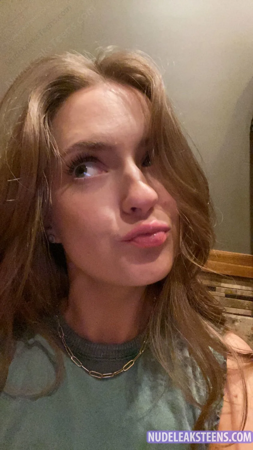 Alli J. image 16