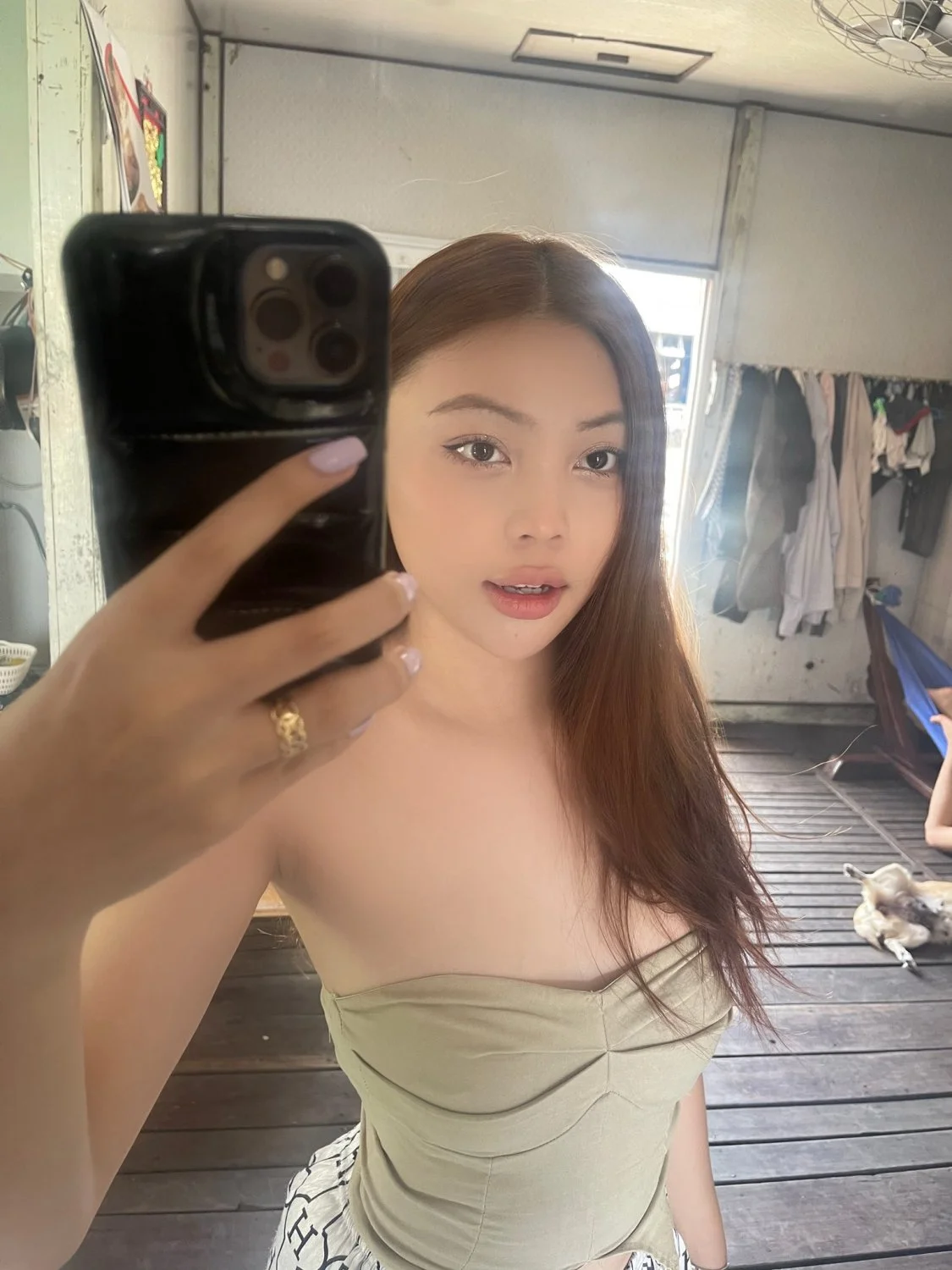Ladyboy gia han image 15
