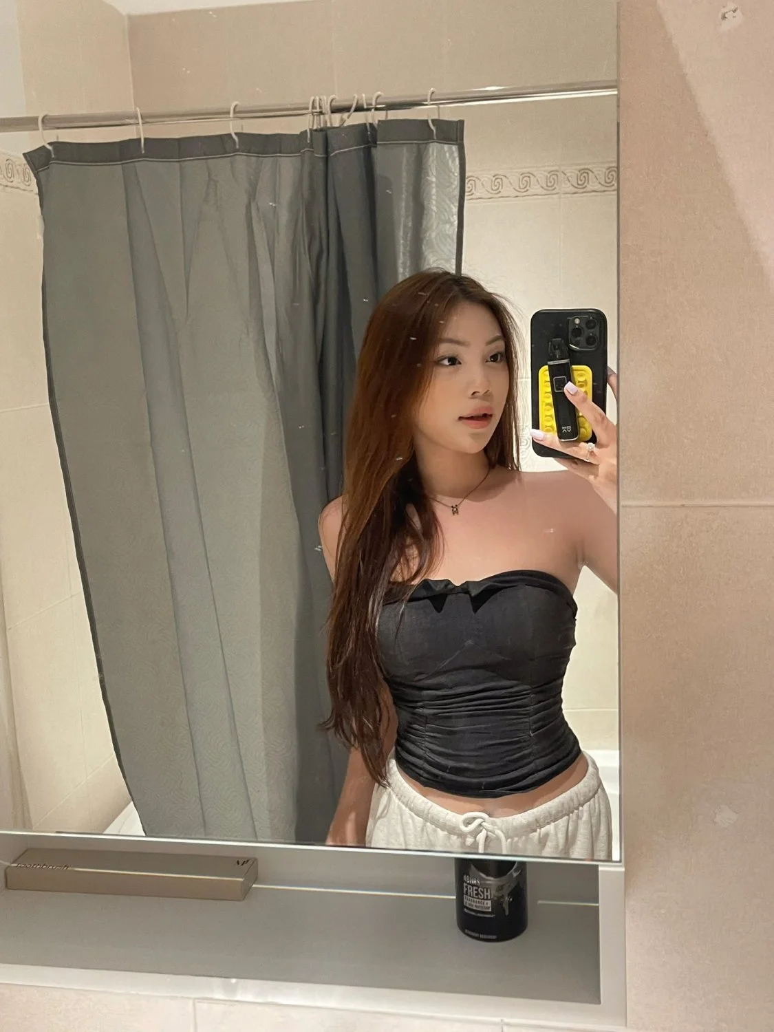 Ladyboy gia han image 38