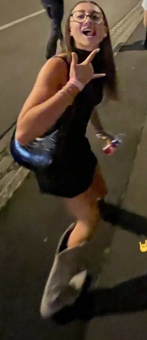 French Slut With Great Ass And Shaved Pussy image 14