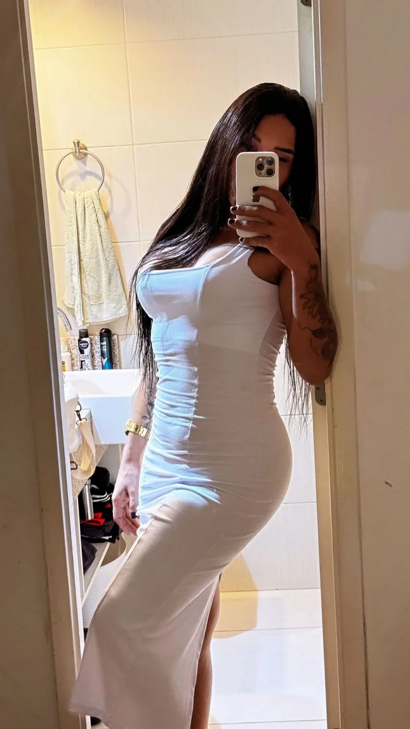 Amandaa image 17