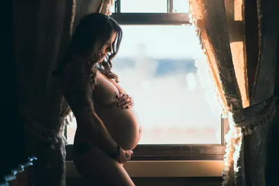 pregnant boudoir slut Janine shows off cover image